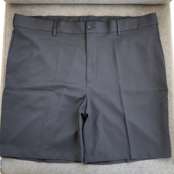 NWOT! - PGA TOUR Flat Front Stretch Golf Shorts - Picture 1 of 6